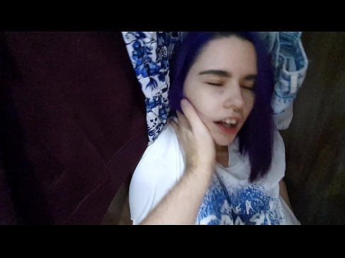 ❤️ Našao sam svoju sestru u ormaru i pomogao joj da svrši ❤️ Ključe kod nas ❌️